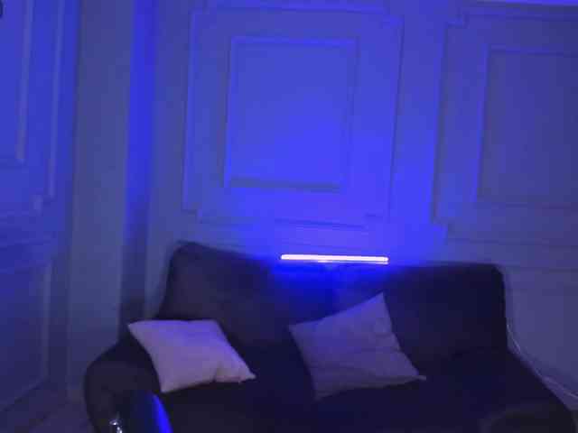 ElizabethBennet webcam