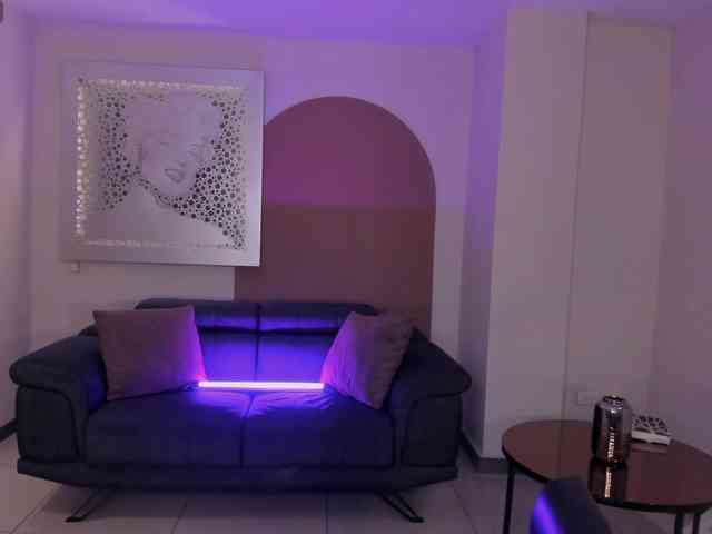 ElizabethBennet webcam