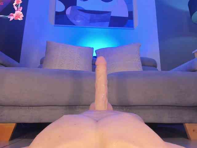 ElizabethBennet webcam