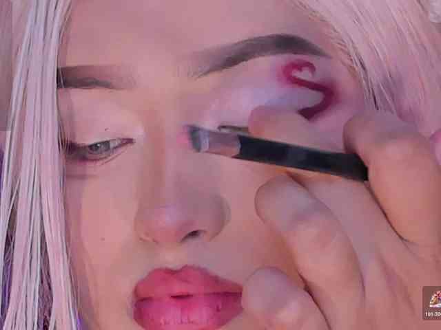 ElizabethBennet webcam