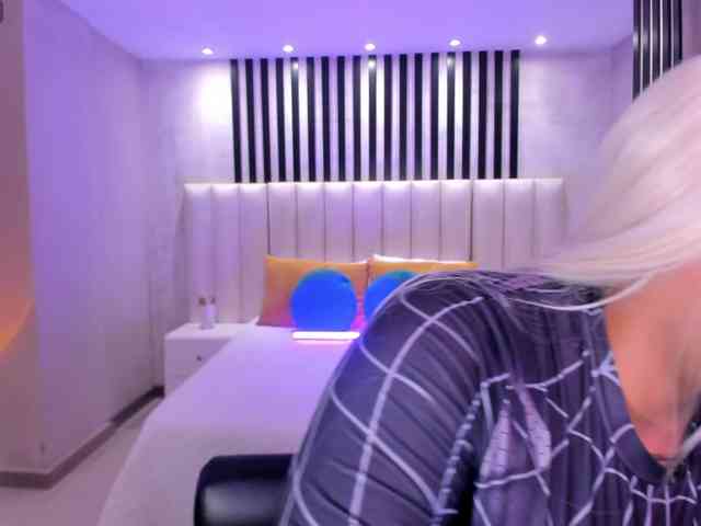 ElizabethBennet webcam