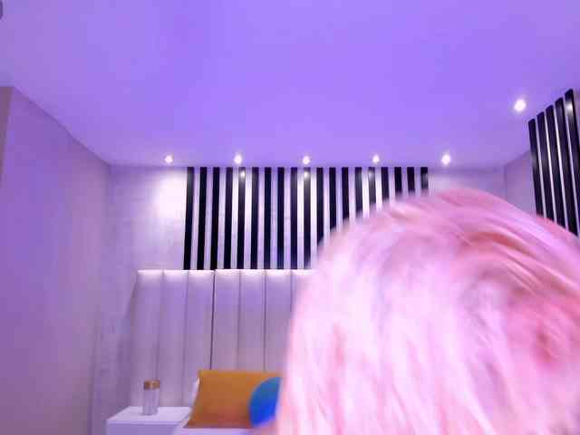 ElizabethBennet webcam