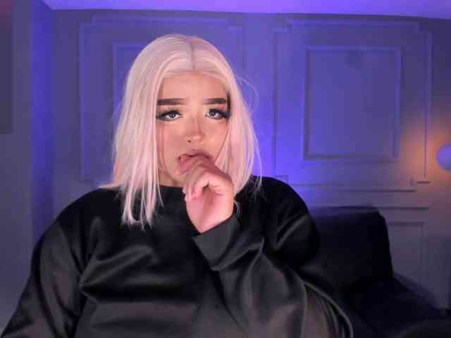 ElizabethBennet webcam