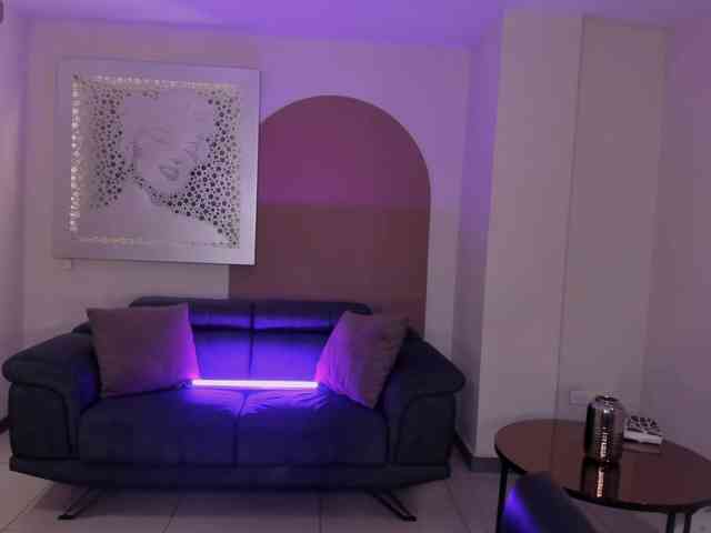 ElizabethBennet webcam