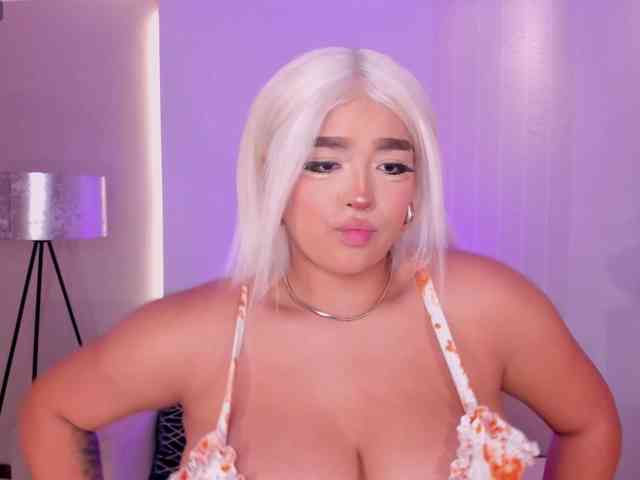 ElizabethBennet Live Webcam on BongaCams