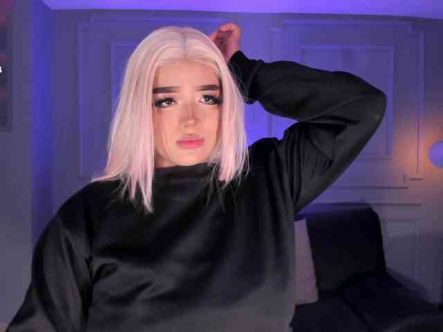 ElizabethBennet webcam