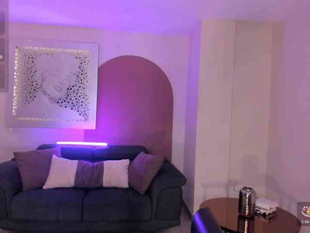 ElizabethBennet webcam