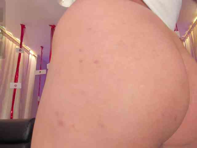 ElizabethBennet webcam