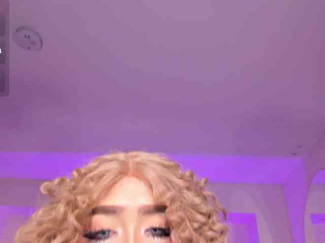 ElizabethBennet webcam