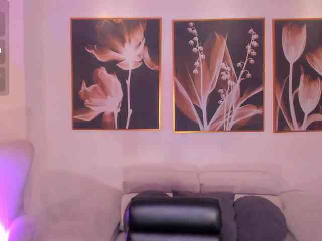 ElizabethBennet webcam