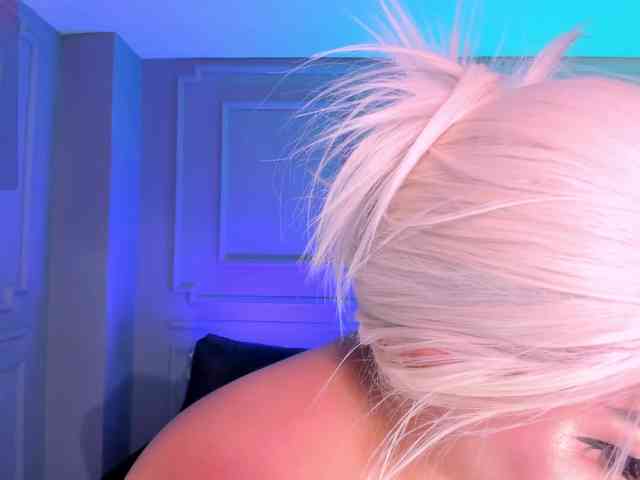 ElizabethBennet webcam