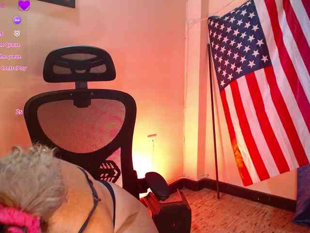 chat room Mature-women60