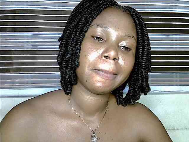 Plumnjuicyxx webcam