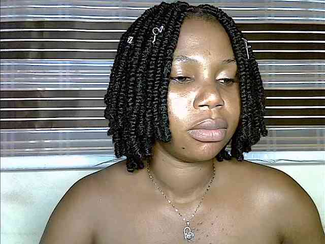 Plumnjuicyxx webcam