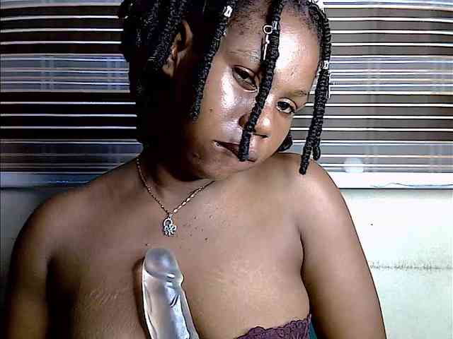 Plumnjuicyxx webcam