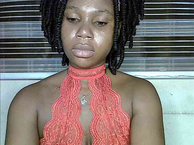 Plumnjuicyxx webcam