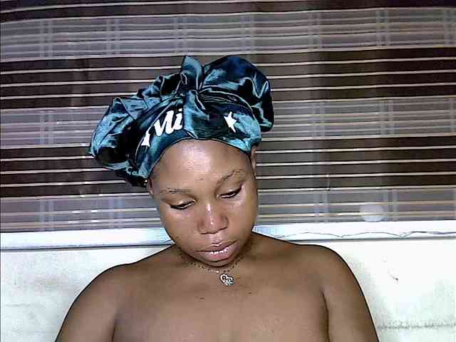 Plumnjuicyxx webcam