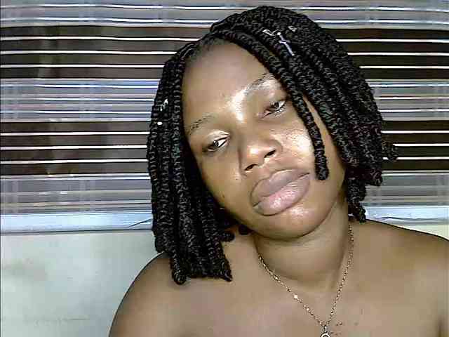 Plumnjuicyxx webcam