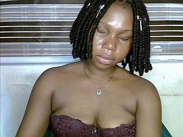 Plumnjuicyxx webcam
