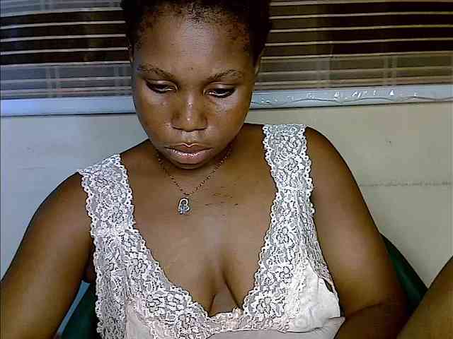 Plumnjuicyxx webcam