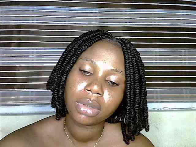 Plumnjuicyxx webcam