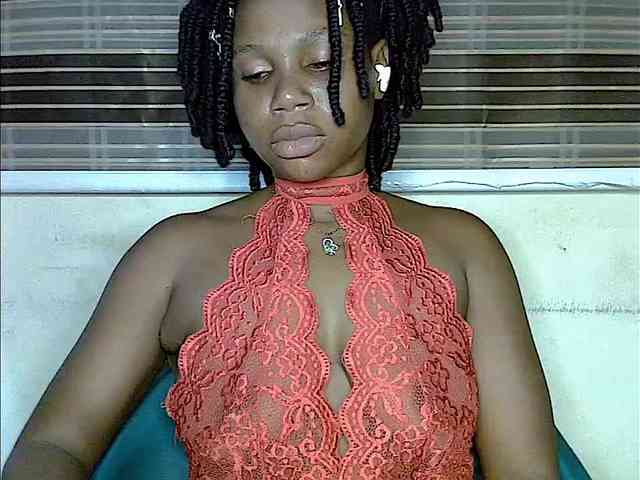 Plumnjuicyxx webcam