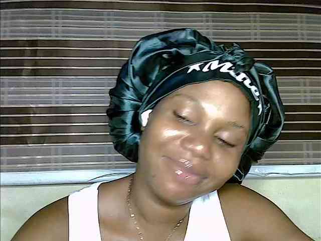 Plumnjuicyxx webcam
