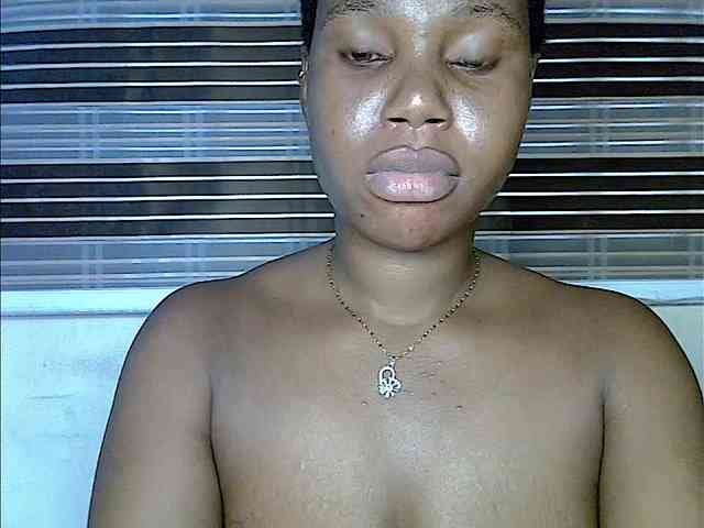 Plumnjuicyxx webcam