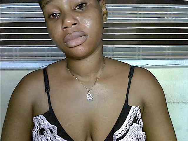 Plumnjuicyxx webcam