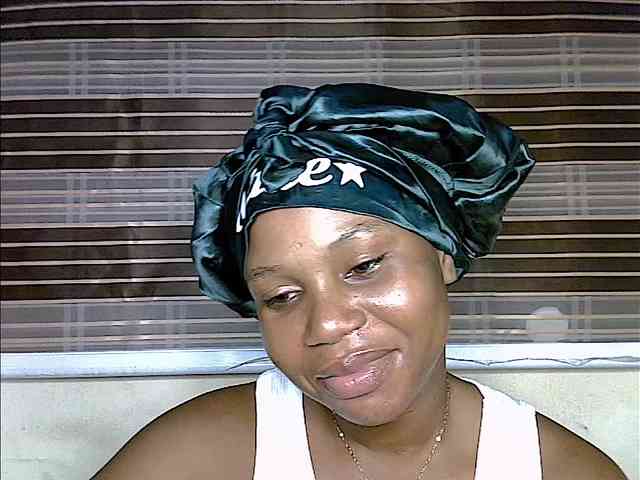 Plumnjuicyxx webcam