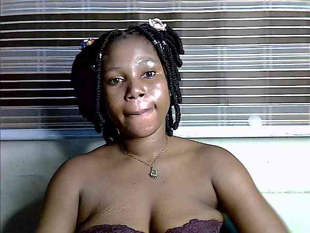 Plumnjuicyxx webcam