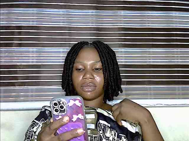 Plumnjuicyxx webcam
