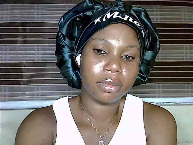 Plumnjuicyxx webcam