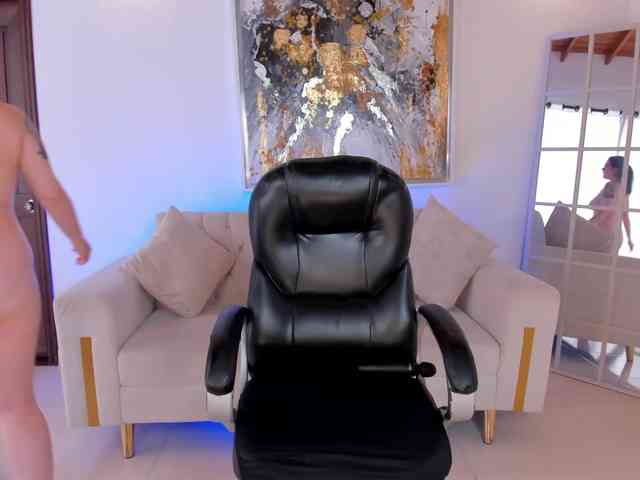 SarahRhodes Live Webcam on BongaCams