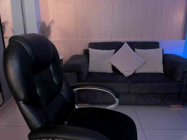 SarahRhodes SarahRhodes