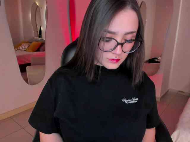 SarahRhodes webcam