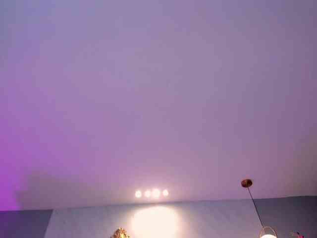 SarahRhodes webcam