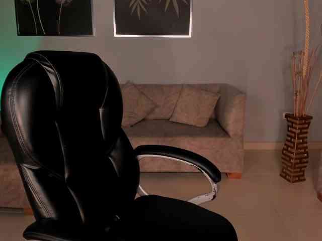 SarahRhodes webcam