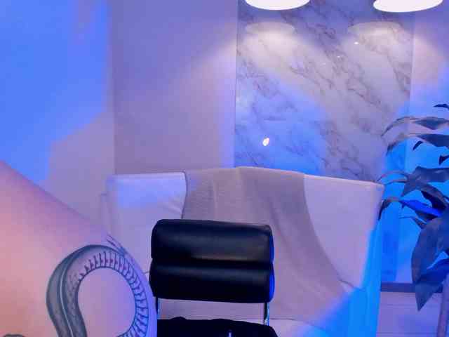 SarahRhodes webcam