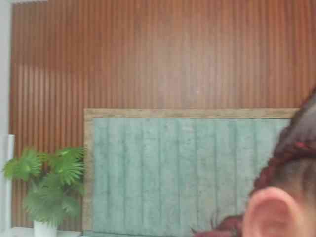 Isabelle-Riddle webcam