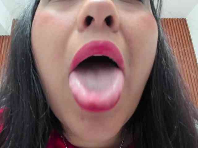 Isabelle-Riddle webcam
