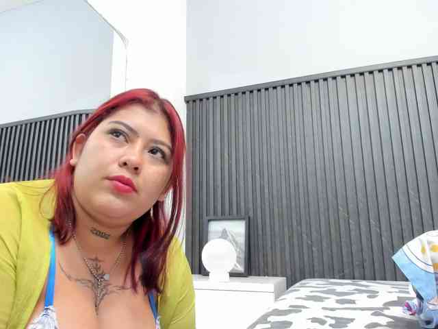 Isabelle-Riddle webcam