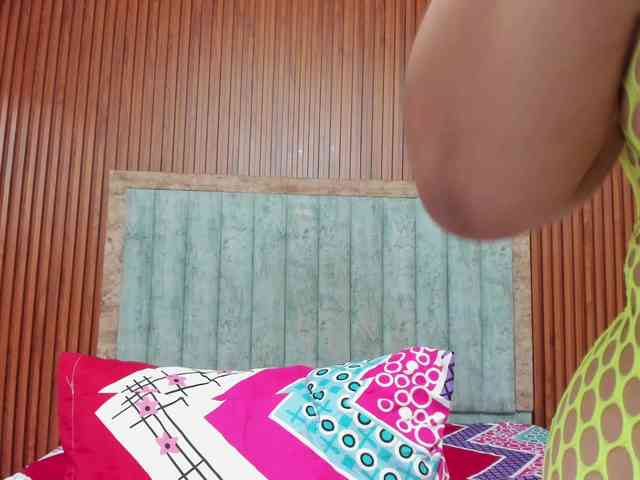 Isabelle-Riddle webcam