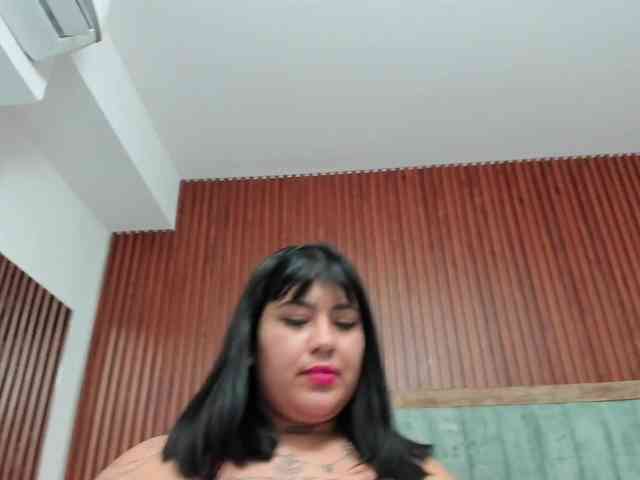 Isabelle-Riddle webcam