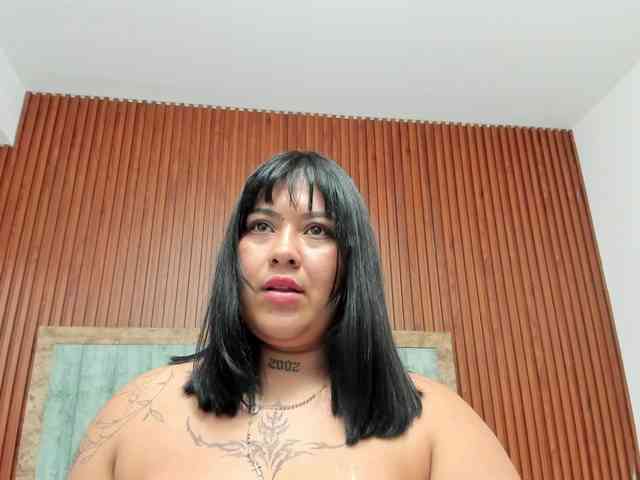 Isabelle-Riddle webcam
