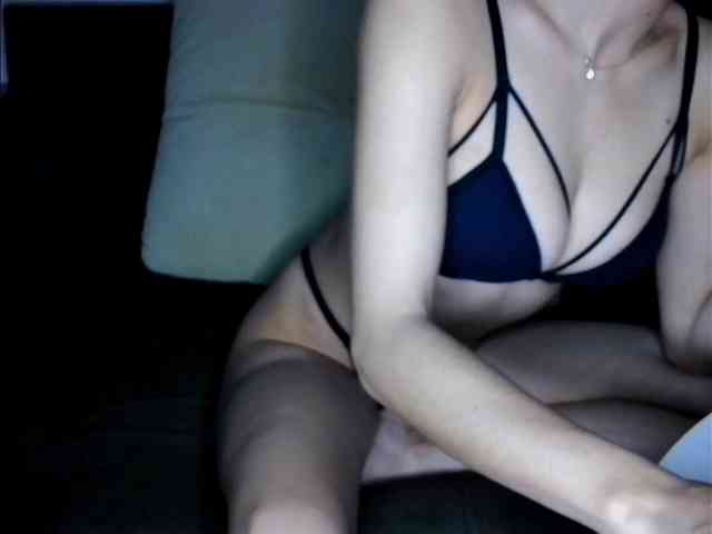 Bella521 webcam
