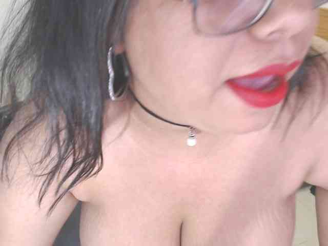 Alicebigboobs webcam