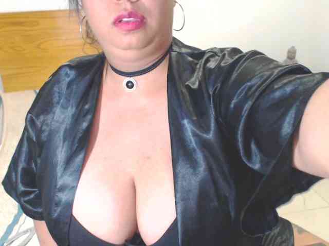 Alicebigboobs webcam