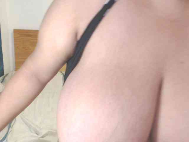 Alicebigboobs