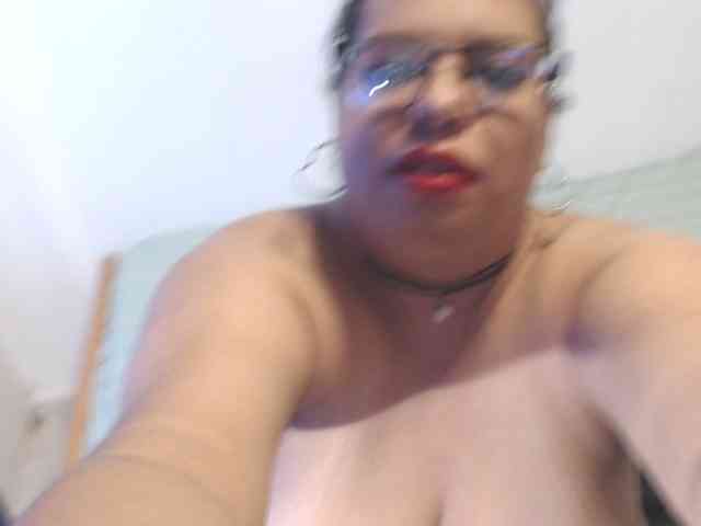 Alicebigboobs webcam